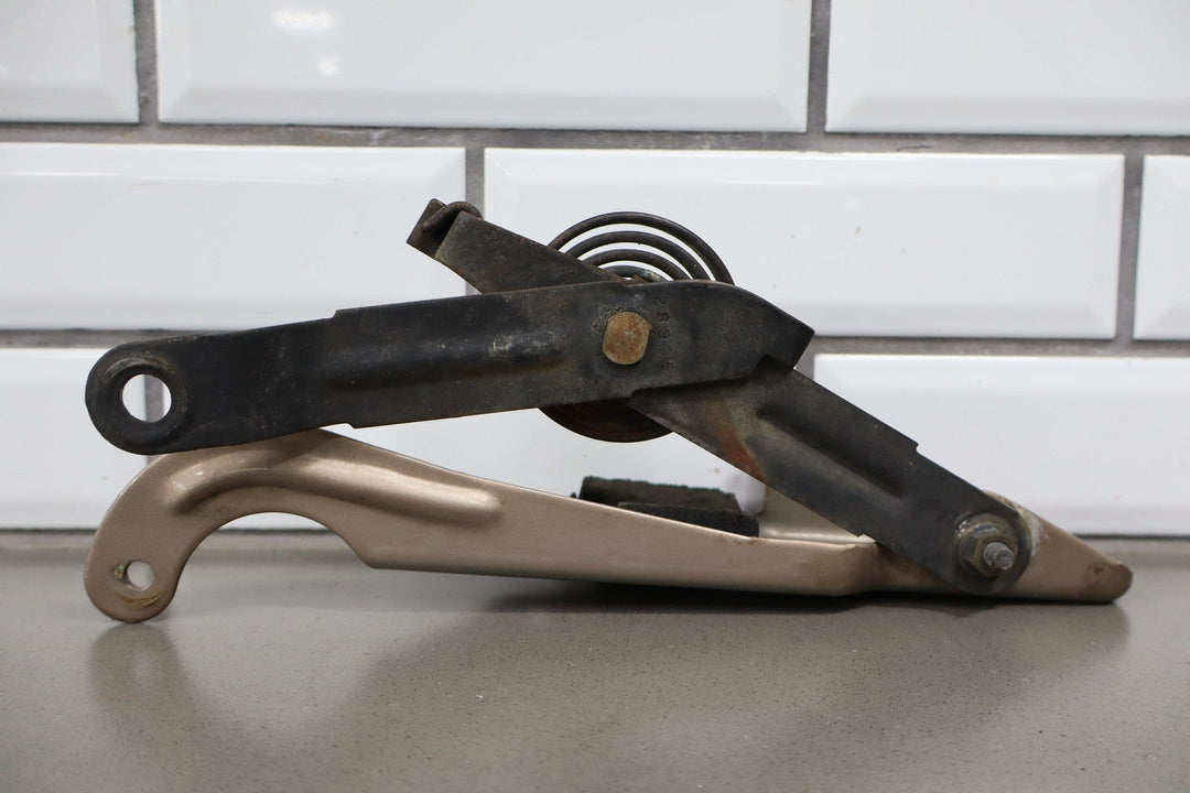 88 - 98 Chevy C/K Truck GMT400 OBS OEM Hood Hinges Left/Right (Light Autumnwood)