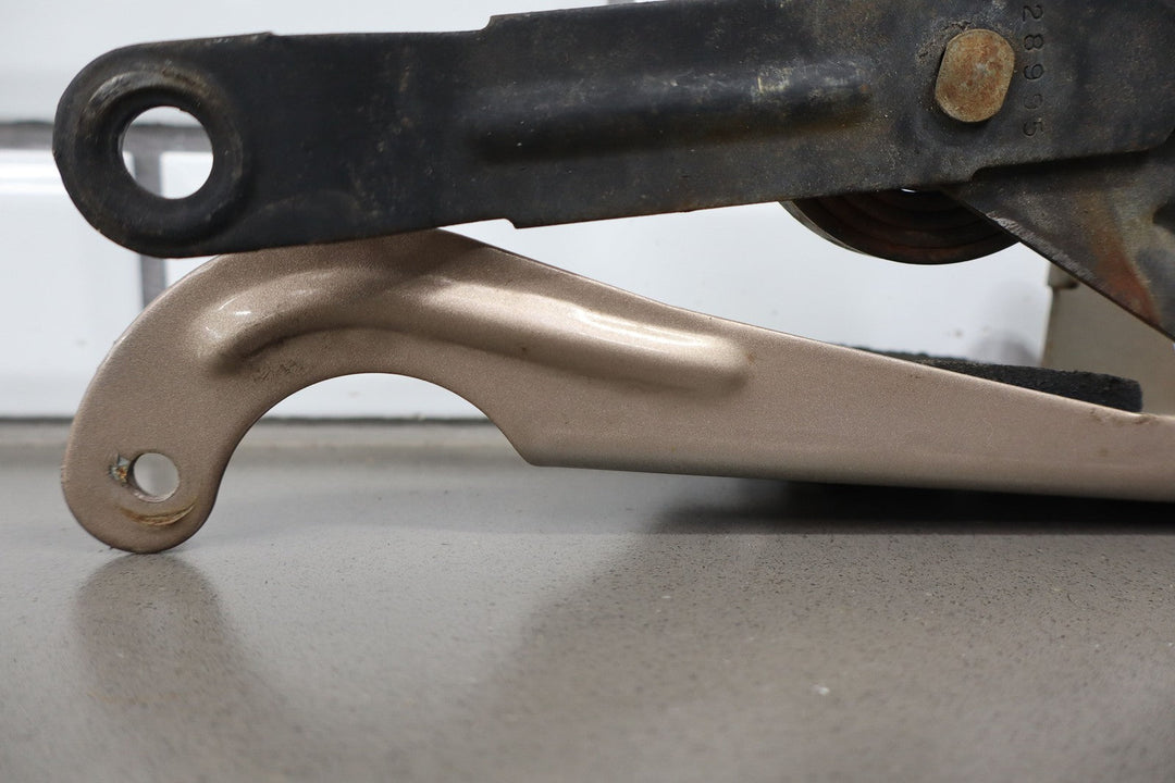 88 - 98 Chevy C/K Truck GMT400 OBS OEM Hood Hinges Left/Right (Light Autumnwood)