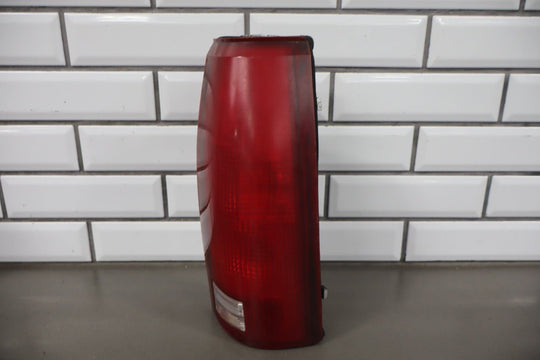 88 - 98 Chevy C/K Truck GMT400 OEM Tail Light Set Left/Right