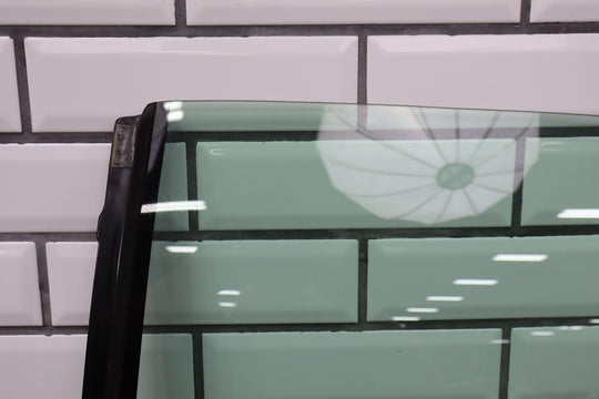 88 - 98 Chevy C/K Truck GMT400 Passenger Right RH Door Glass/Window OEM