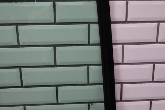 88 - 98 Chevy C/K Truck GMT400 Passenger Right RH Door Glass/Window OEM