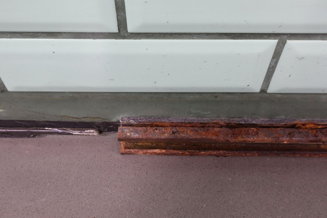 88 - 98 Chevy C/K Truck GMT400 Passenger Right RH Door Glass/Window OEM