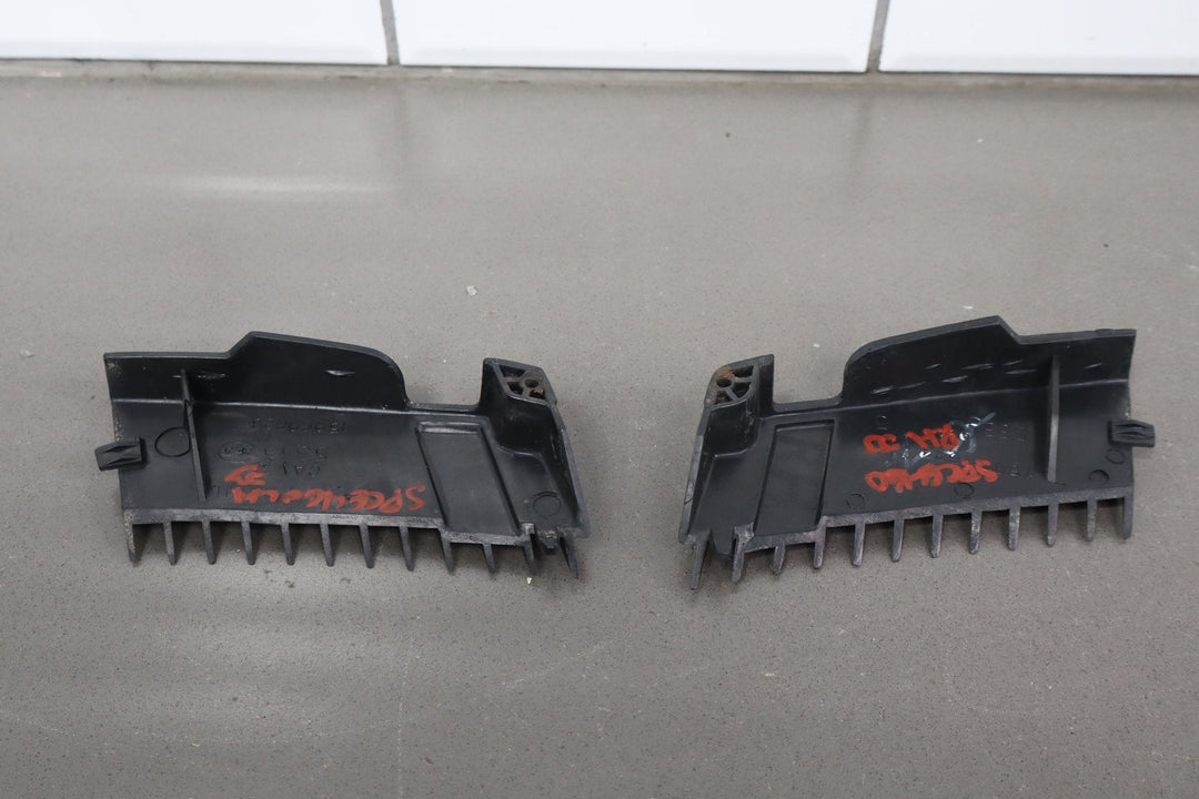 88 - 98 Chevy C/K Truck OBS GMT400 Cowl Vent Panel End Caps Pair Left/Right