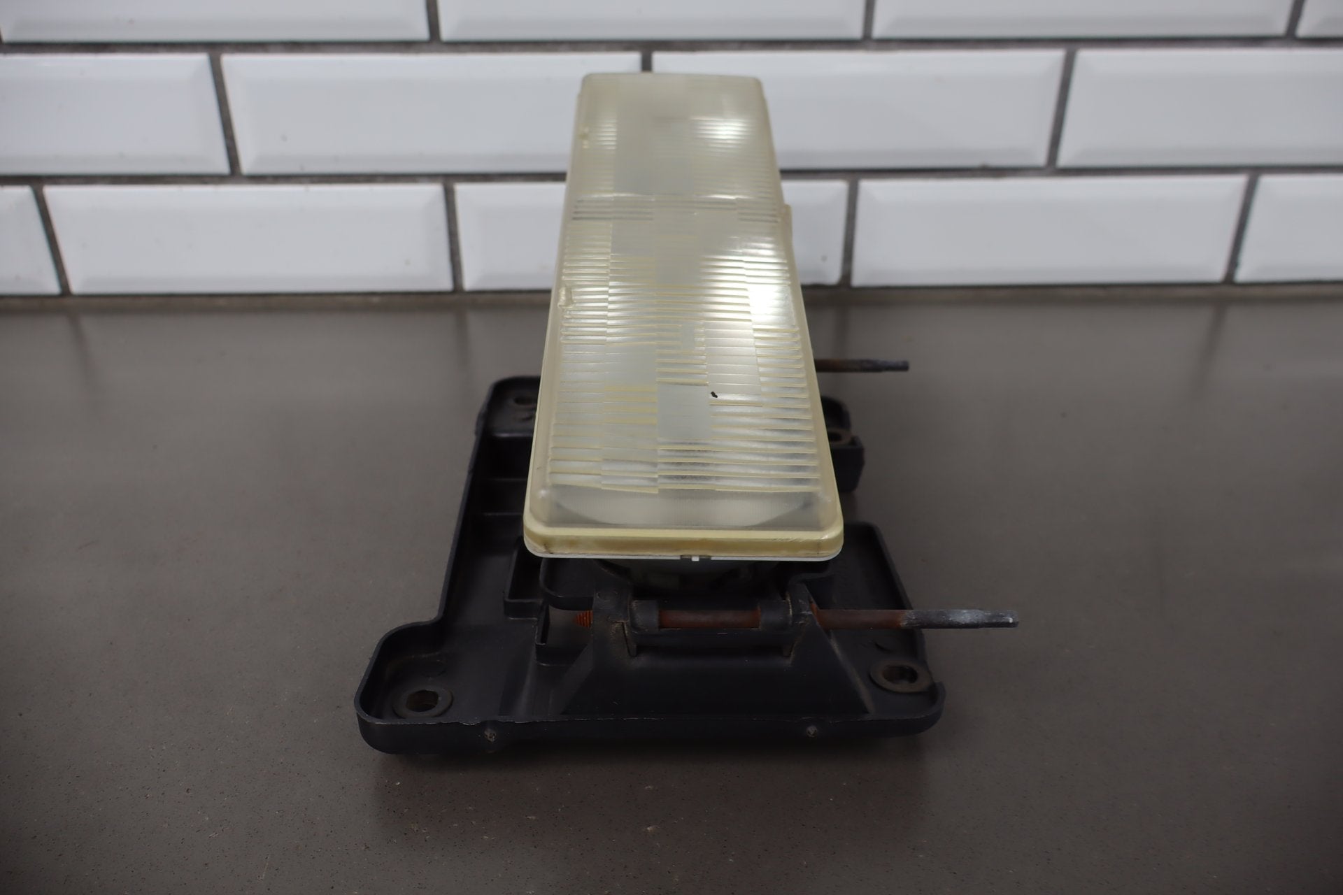 88-98 Chevy C/K Truck SUV GMT400 OEM Headlights Pair Left/ Right