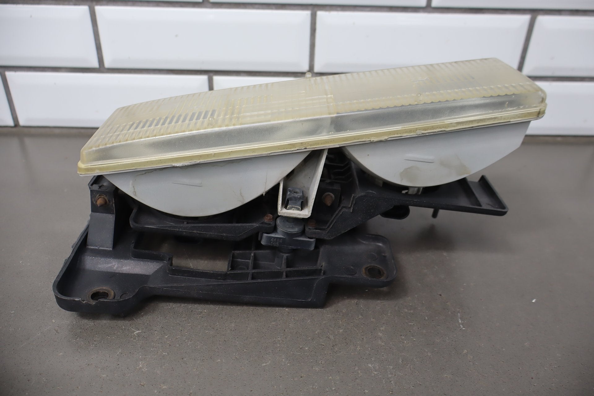 88-98 Chevy C/K Truck SUV GMT400 OEM Headlights Pair Left/ Right
