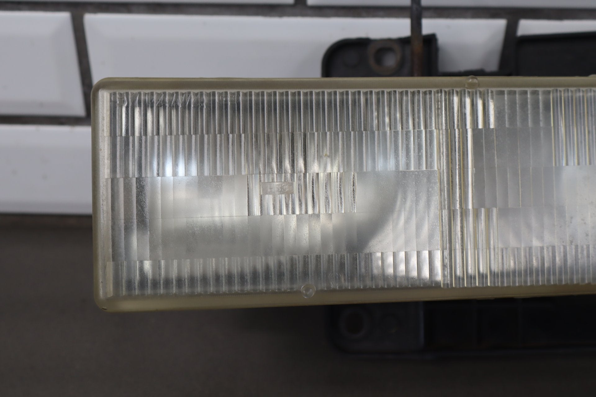 88-98 Chevy C/K Truck SUV GMT400 OEM Headlights Pair Left/ Right