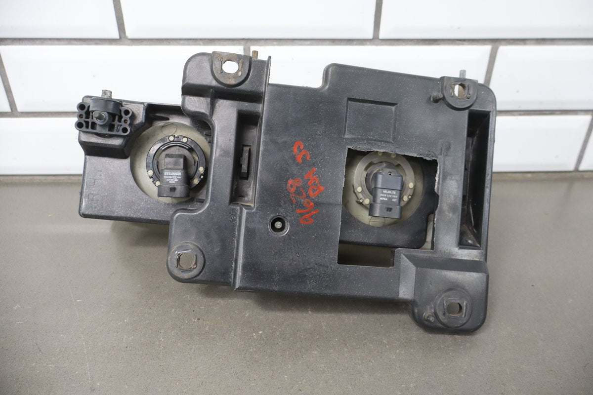 88-98 Chevy C/K Truck SUV GMT400 OEM Headlights Pair Left/ Right