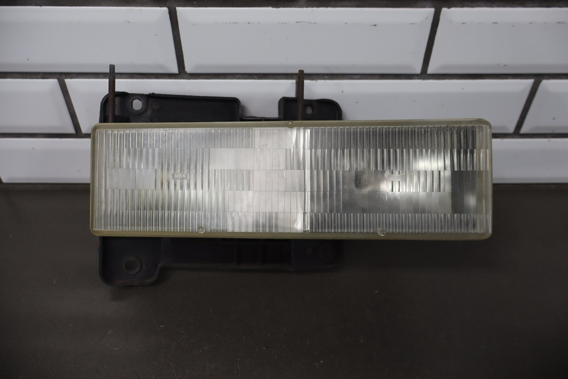 88-98 Chevy C/K Truck SUV GMT400 OEM Headlights Pair Left/ Right