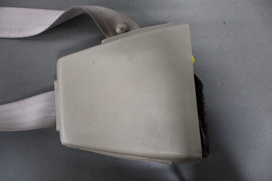 88 - 98 Chevy GMC C/K Truck Driver Left Front Seat Belt Retractor (Neutral)