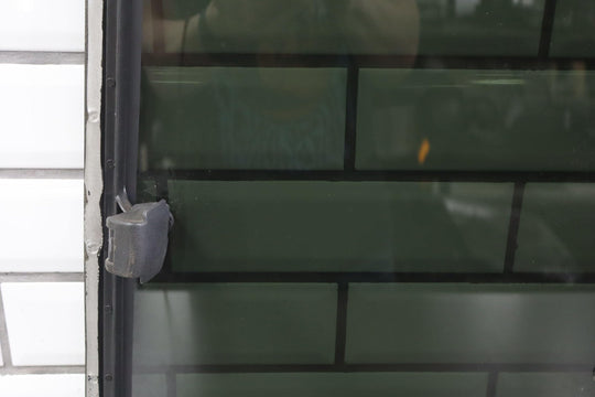 88 - 98 Chevy GMC GMT400 Extended Cab Left LH Rear Quarter Glass / Window