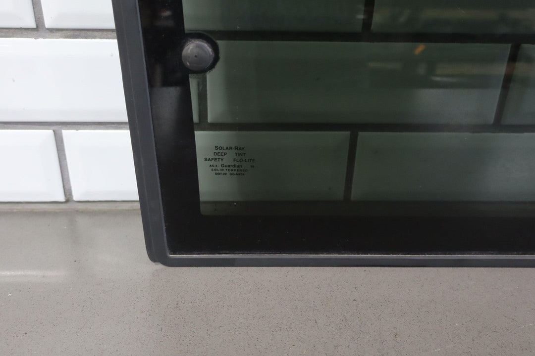 88 - 98 Chevy GMC GMT400 Extended Cab Left LH Rear Quarter Glass / Window