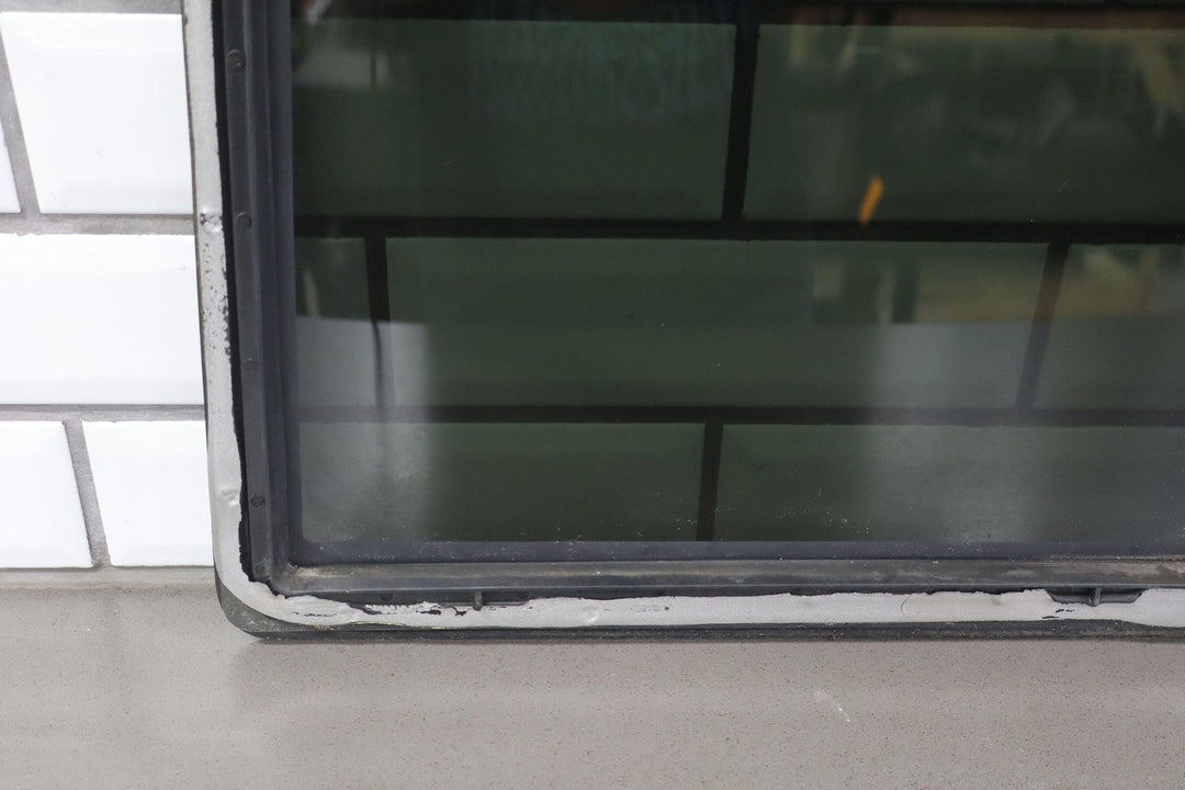 88 - 98 Chevy GMC GMT400 Extended Cab Left LH Rear Quarter Glass / Window