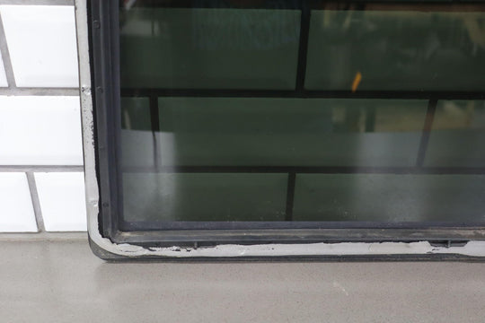 88 - 98 Chevy GMC GMT400 Extended Cab Left LH Rear Quarter Glass / Window