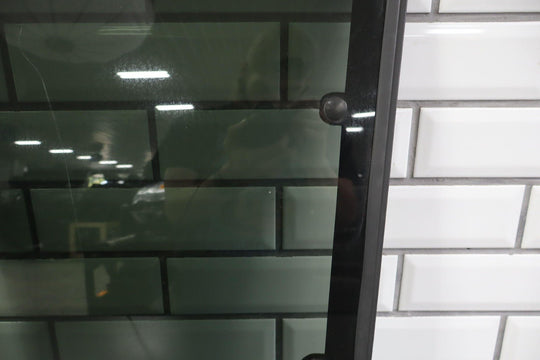 88 - 98 Chevy GMC GMT400 Extended Cab Right RH Rear Quarter Glass / Window