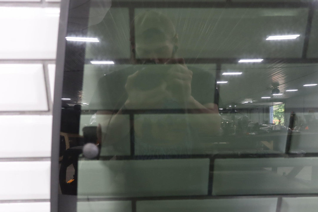 88 - 98 Chevy GMC GMT400 Extended Cab Right RH Rear Quarter Glass / Window