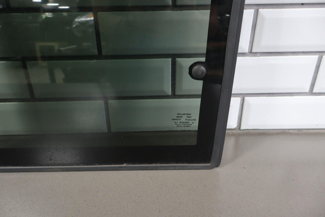 88 - 98 Chevy GMC GMT400 Extended Cab Right RH Rear Quarter Glass / Window