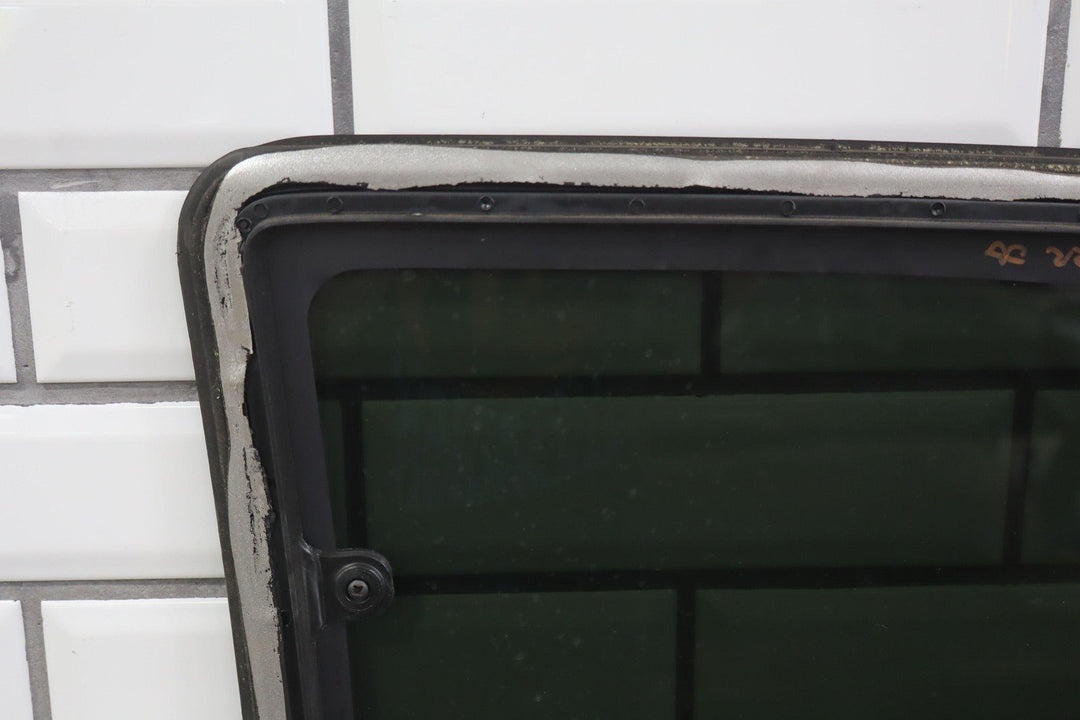 88 - 98 Chevy GMC GMT400 Extended Cab Right RH Rear Quarter Glass / Window