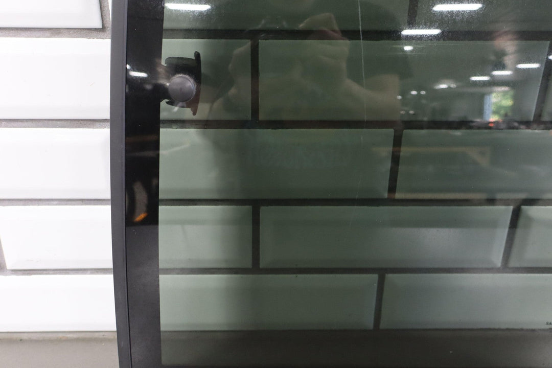 88 - 98 Chevy GMC GMT400 Extended Cab Right RH Rear Quarter Glass / Window