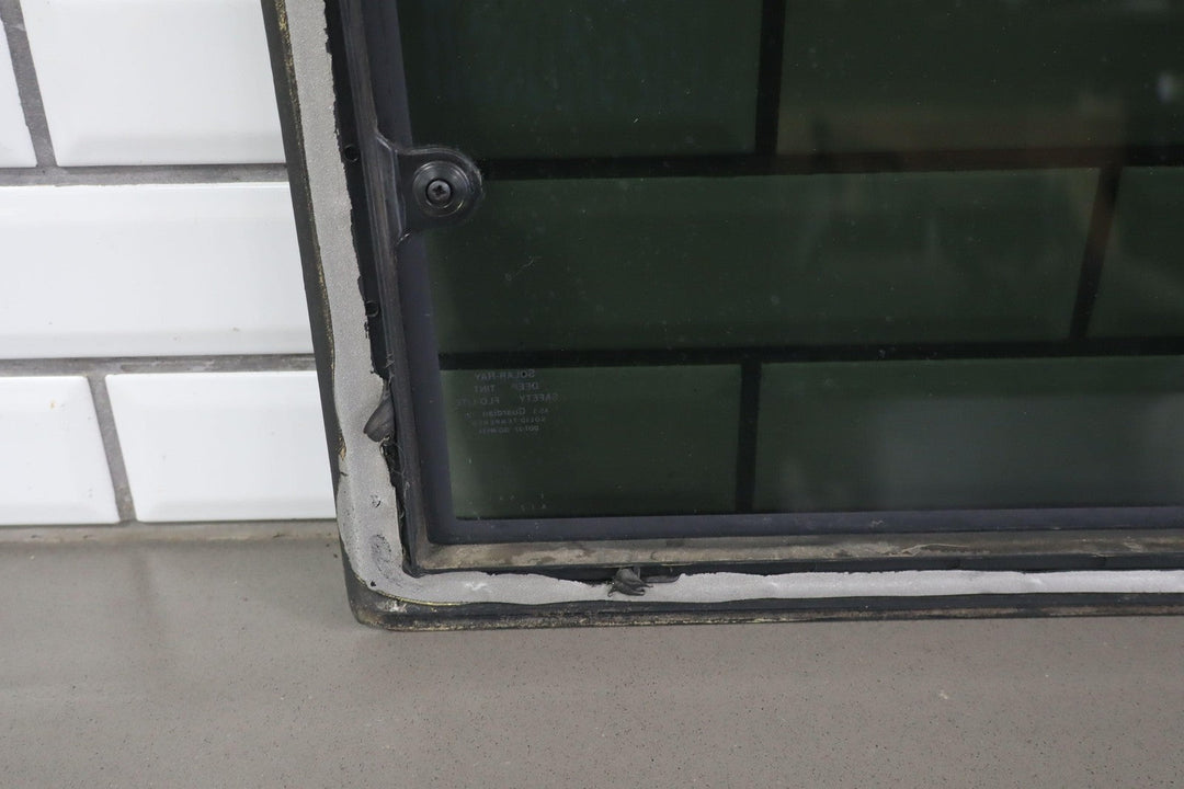 88 - 98 Chevy GMC GMT400 Extended Cab Right RH Rear Quarter Glass / Window