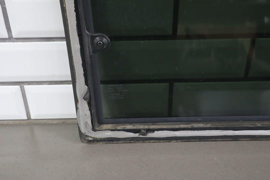 88 - 98 Chevy GMC GMT400 Extended Cab Right RH Rear Quarter Glass / Window