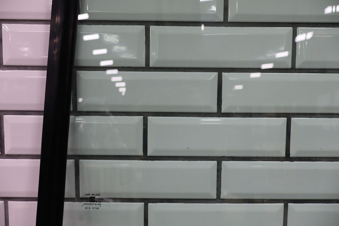 88 - 98 Chevy GMC Truck C/K OBS Driver Left Front Door Glass/Window OEM