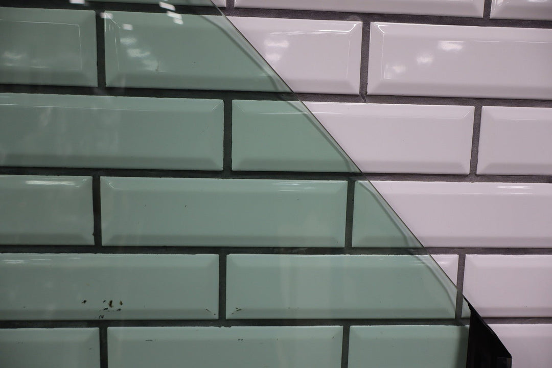 88 - 98 Chevy GMC Truck C/K OBS Driver Left Front Door Glass/Window OEM