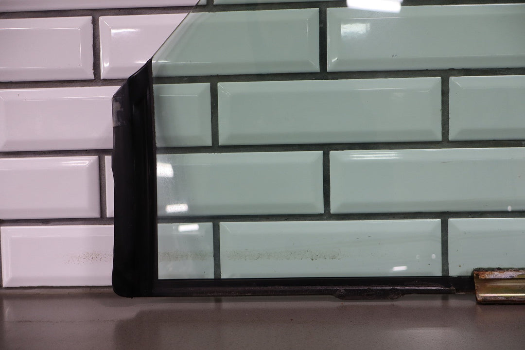 88 - 98 Chevy GMC Truck C/K OBS Passenger Right Front Door Glass/Window OEM