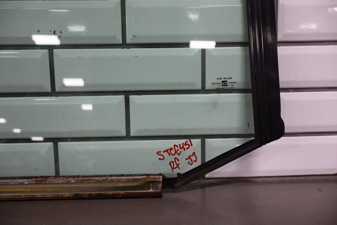 88 - 98 Chevy GMC Truck C/K OBS Passenger Right Front Door Glass/Window OEM