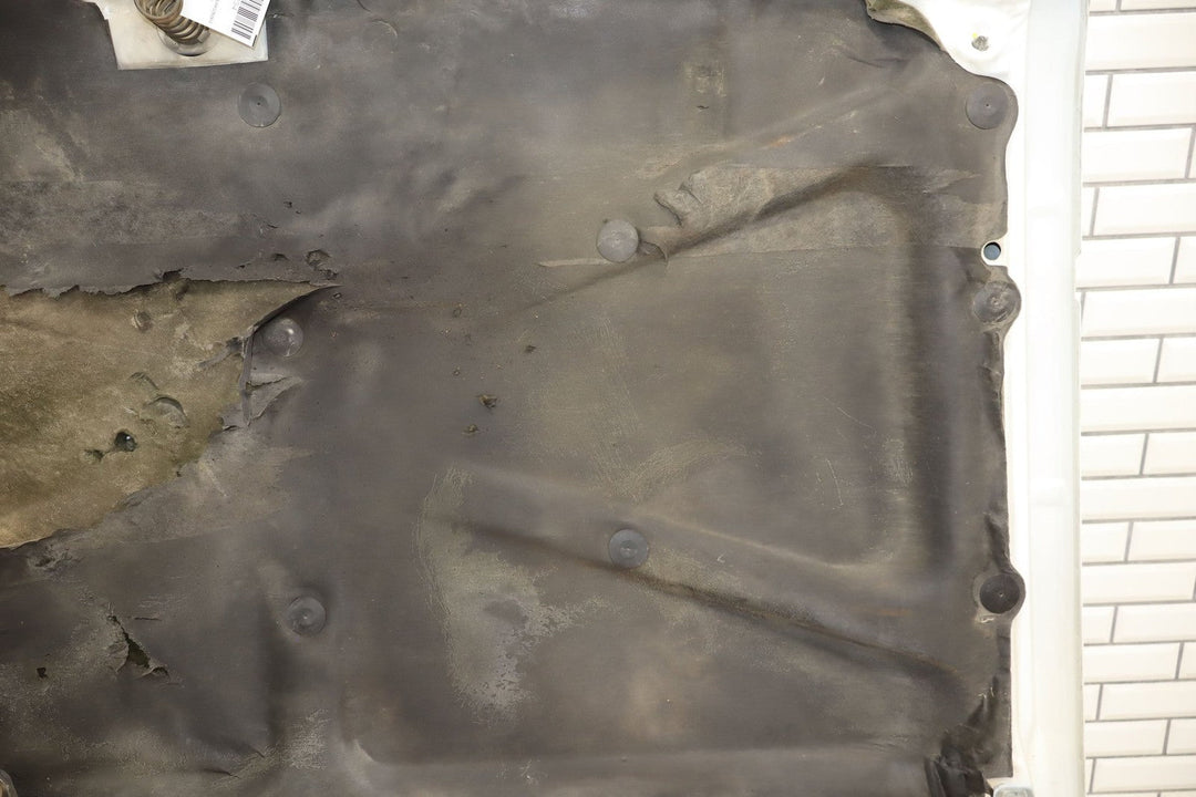 88 - 98 Chevy GMC Truck SUV GMT400 OEM Hood (Summit White 50U) Dents