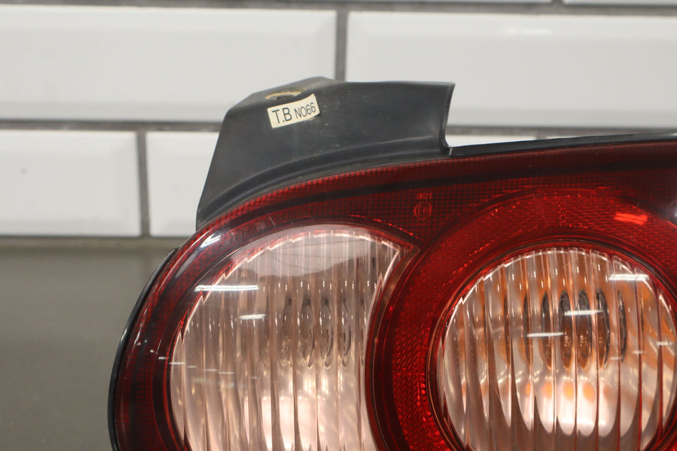 2002 Mazda MX-5 Miata Right Tail Light N06651150
