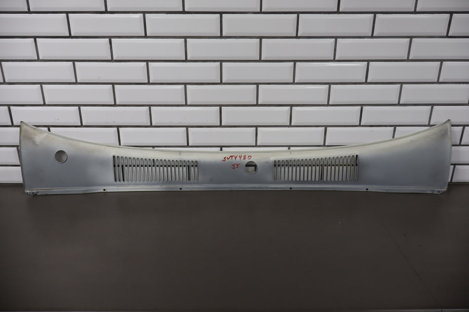 1991-1997 Toyota Land Cruiser Toyota Land Cruiser Cowl Vent Panel White