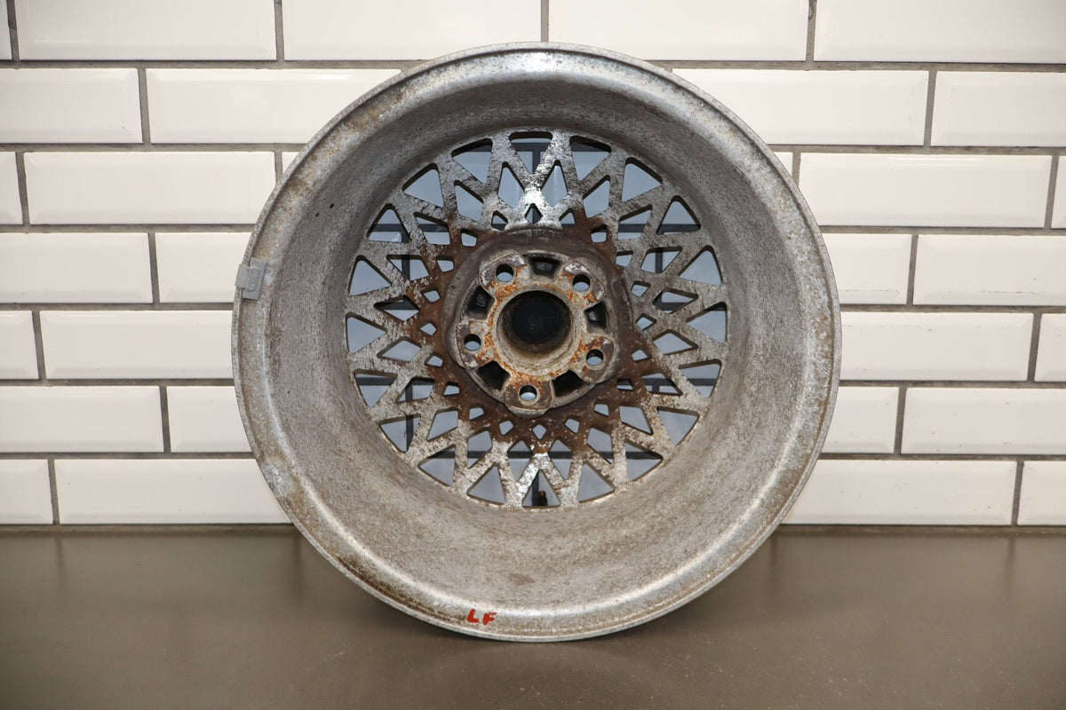 89-96 Pontiac Grand Prix 16x8 Mesh Alloy Wheel LH Front