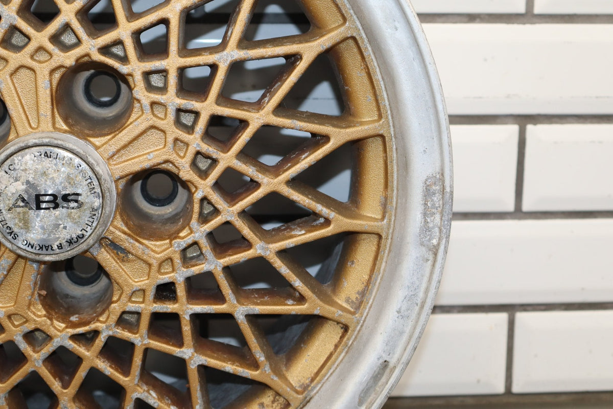 89-96 Pontiac Grand Prix 16x8 Mesh Alloy Wheel LH Front
