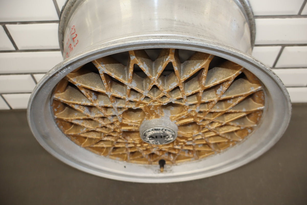 89-96 Pontiac Grand Prix 16x8 Mesh Alloy Wheel RH Front