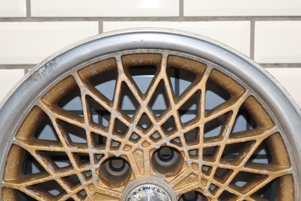 89-96 Pontiac Grand Prix 16x8 Mesh Alloy Wheel RH Front
