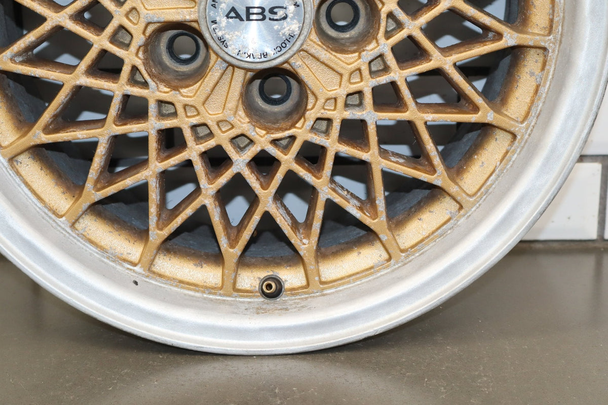 89-96 Pontiac Grand Prix 16x8 Mesh Alloy Wheel RH Front