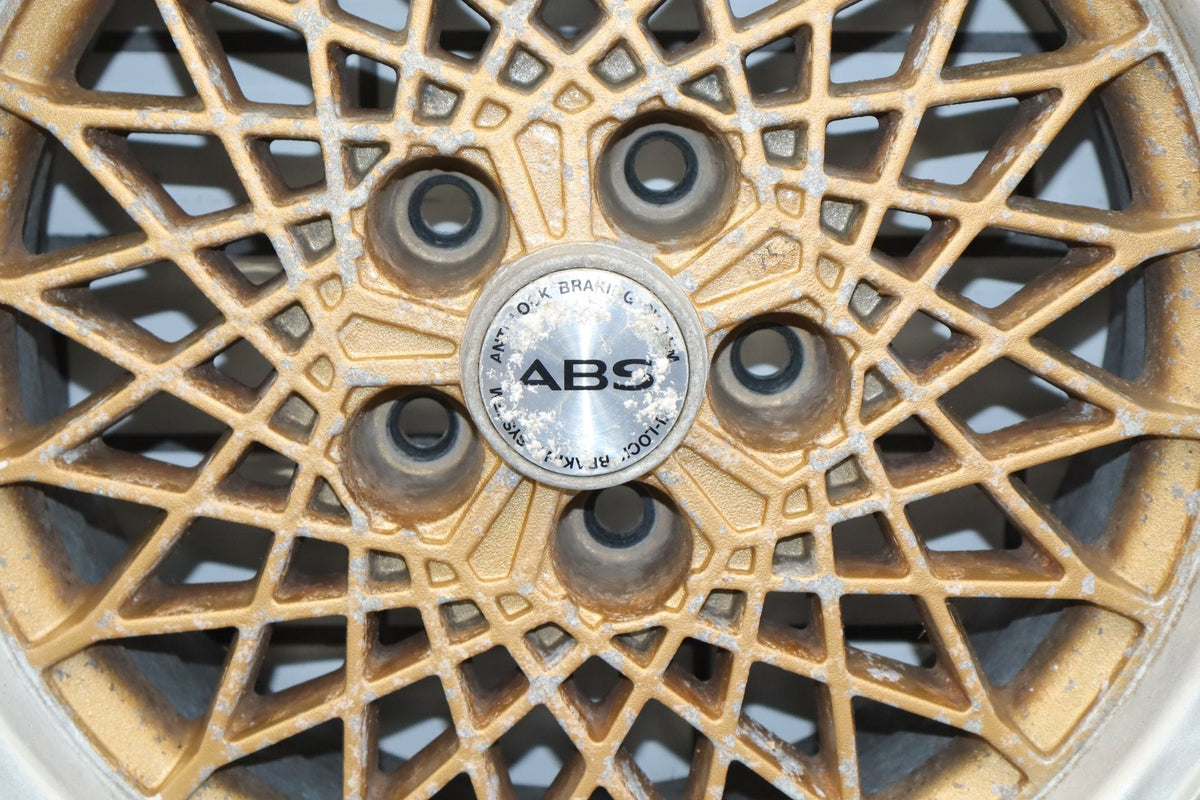 89-96 Pontiac Grand Prix 16x8 Mesh Alloy Wheel RH Front