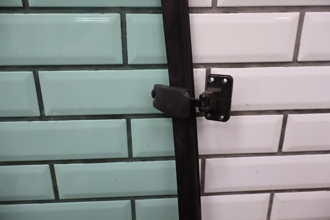 89 - 98 Chevy C/K Truck Extended Cab Right Rear Glass/Window Moveable OEM