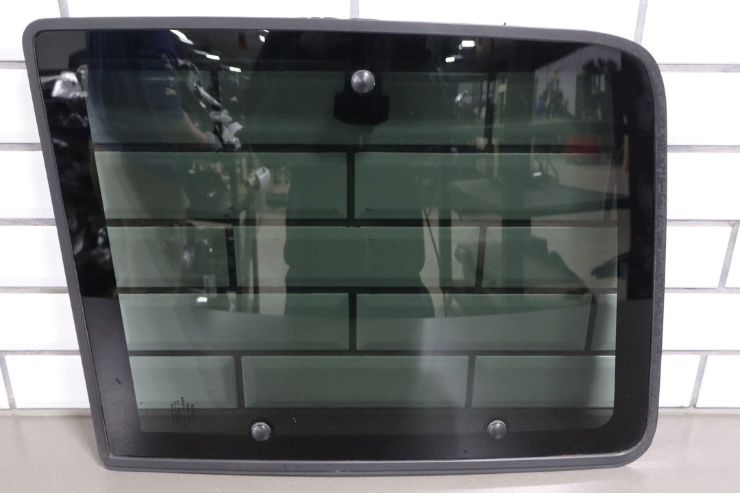 89 - 98 Chevy GMC C/K GMT400 Right Rear Moveable Quarter Glass/Window OEM