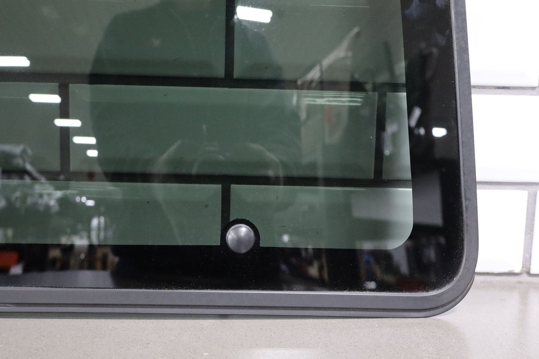 89 - 98 Chevy GMC C/K GMT400 Right Rear Moveable Quarter Glass/Window OEM