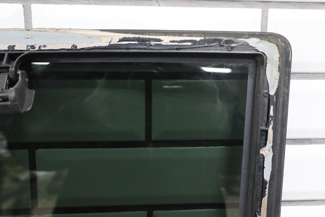 89 - 98 Chevy GMC C/K GMT400 Right Rear Moveable Quarter Glass/Window OEM