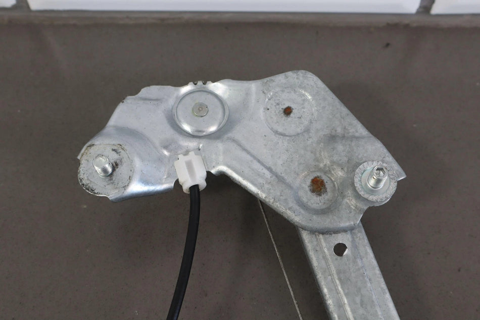2019 Fiat 124 Spider- FRONT DOOR REGULATOR