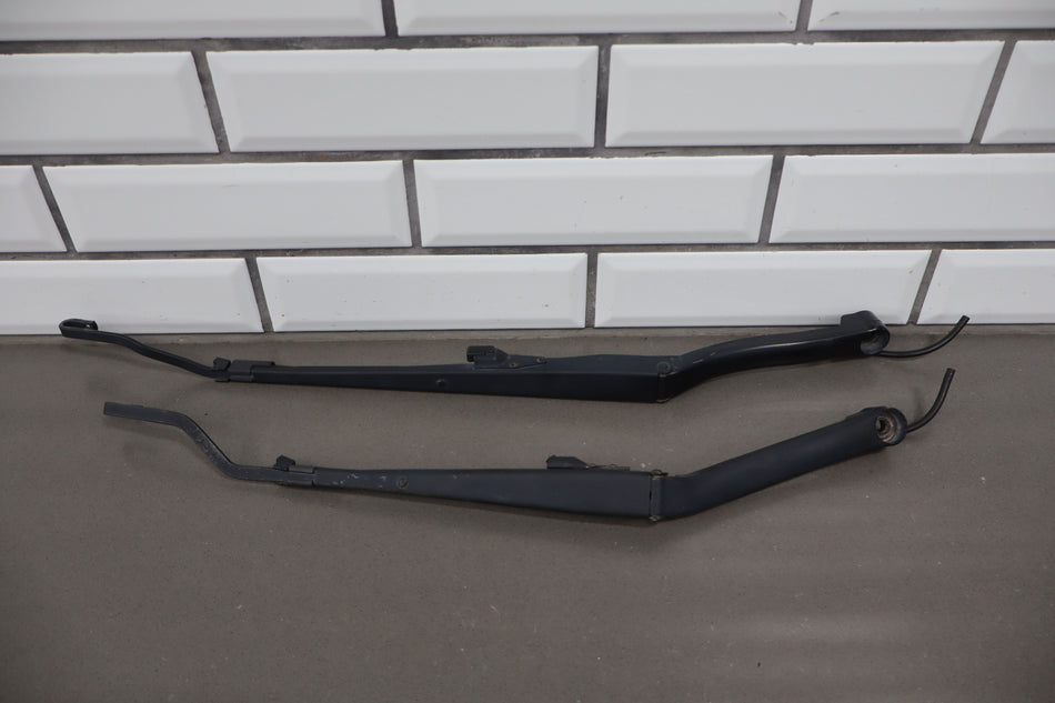 1997-2004 Chevrolet Corvette C5 Wiper Arm LH &amp; RH Pair