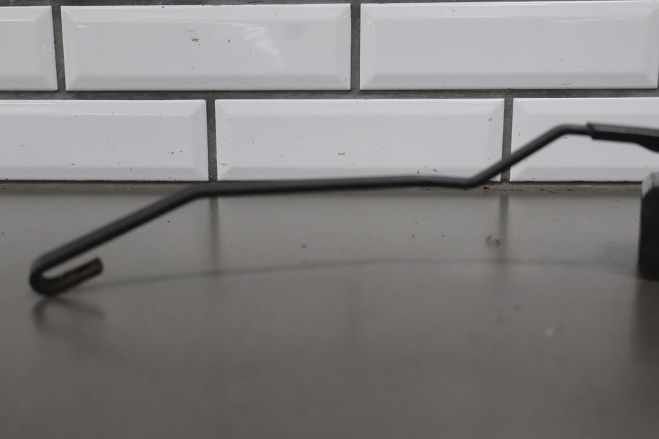 2003-2009 Hummer H2- Wiper Arm Pair
