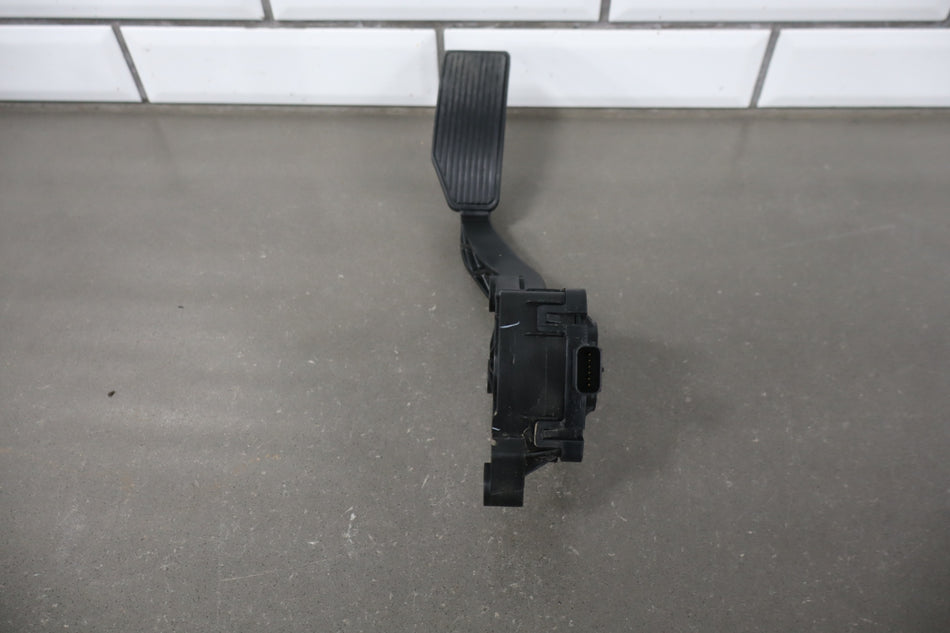 2012 Ford F-250 Super Duty- Pedals