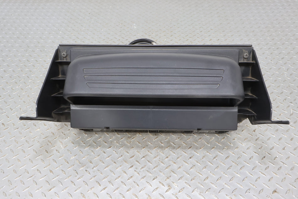 2004 Chevrolet SSR- Air Cleaner/Box