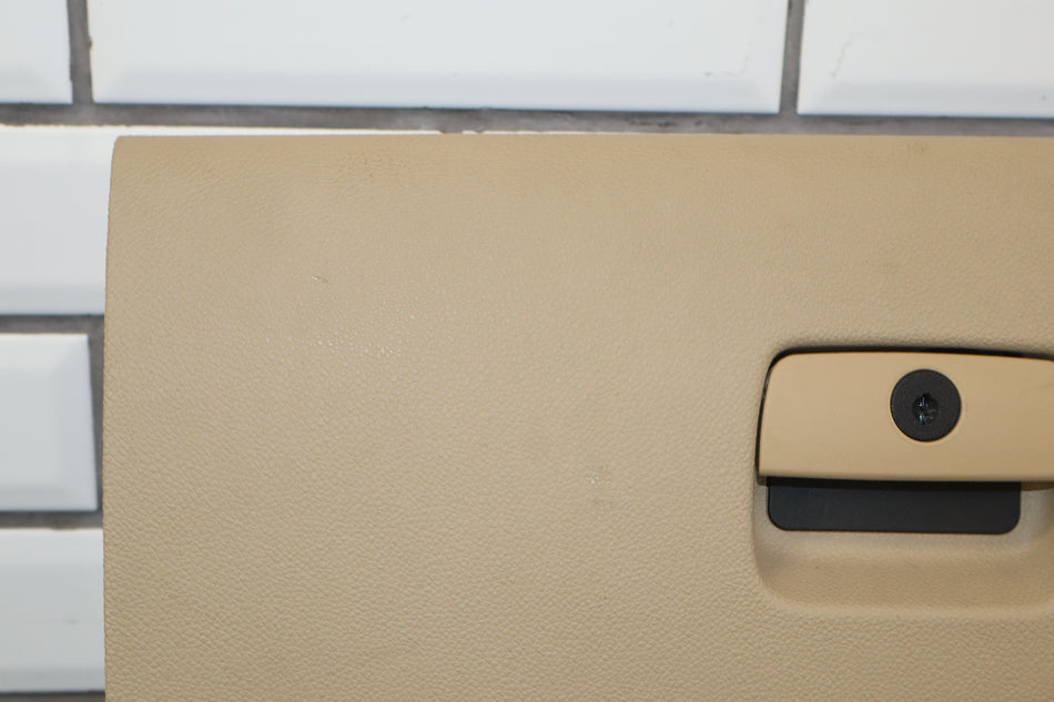 2010 GMC Yukon- Glove Box