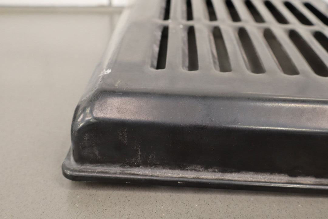 90 - 96 C4 Corvette 5.7L Air Cleaner Intake Tube - Lid - Tie Downs ONLY *See Photo