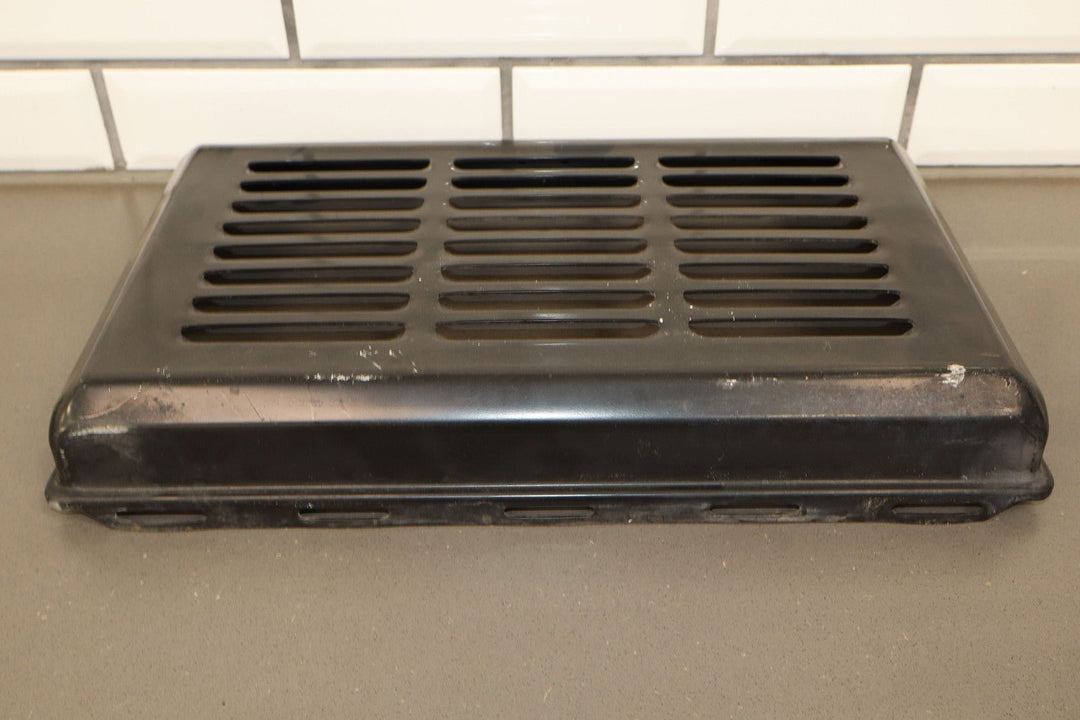 90 - 96 C4 Corvette 5.7L Air Cleaner Intake Tube - Lid - Tie Downs ONLY *See Photo