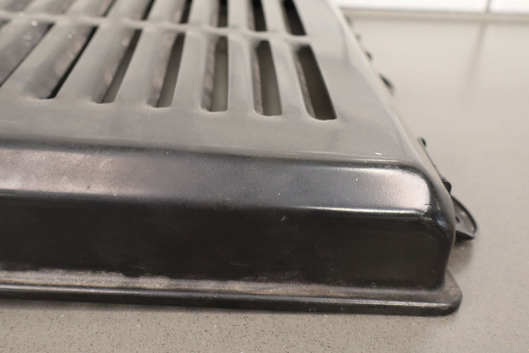 90 - 96 C4 Corvette 5.7L Air Cleaner Intake Tube - Lid - Tie Downs ONLY *See Photo